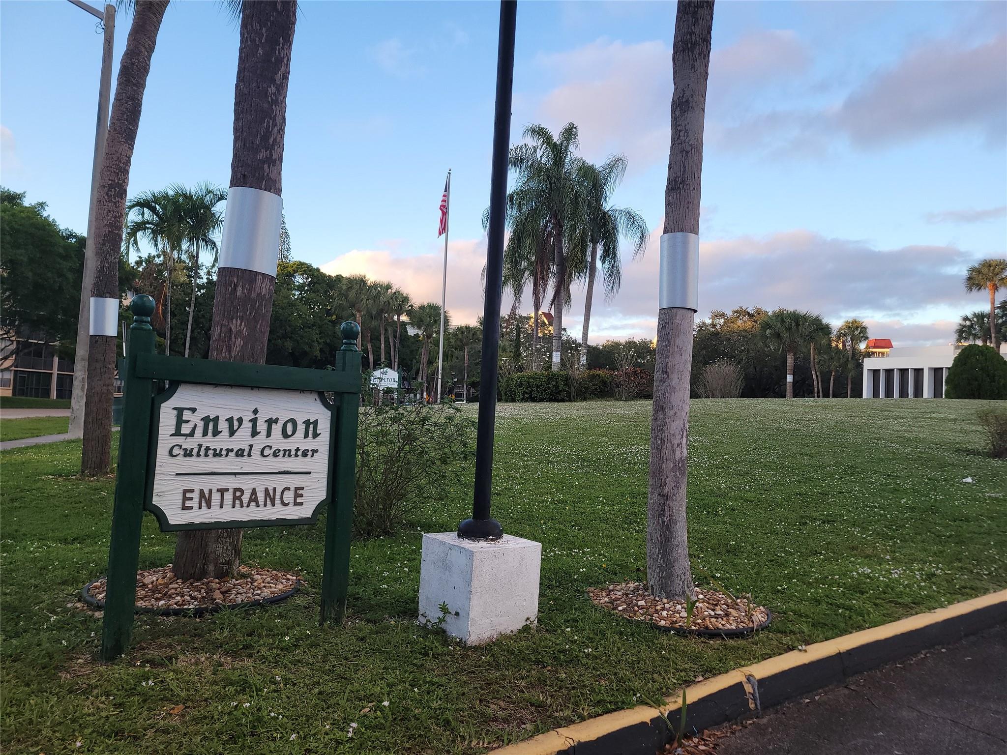 CONDOMINIUM 8  ENVIRON 11 - Residential