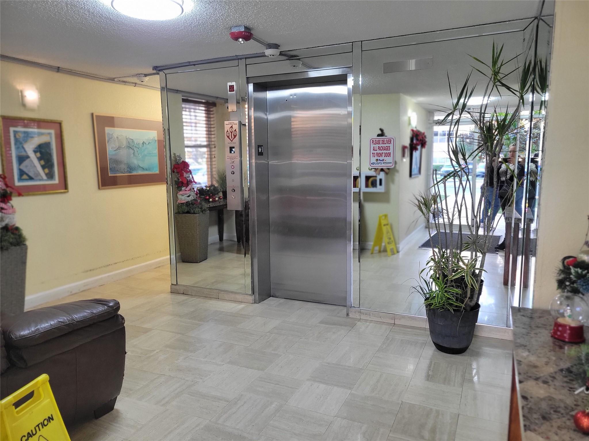 CONDOMINIUM 8  ENVIRON 11 - Residential