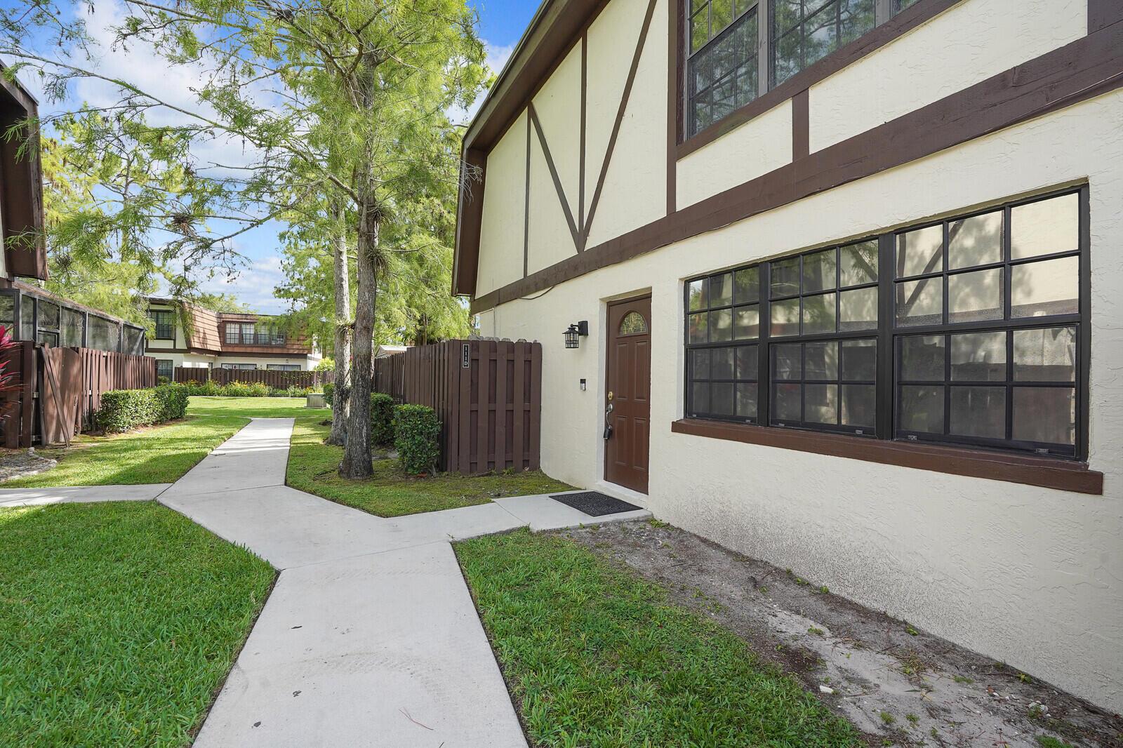 111 Weybridge Circle D