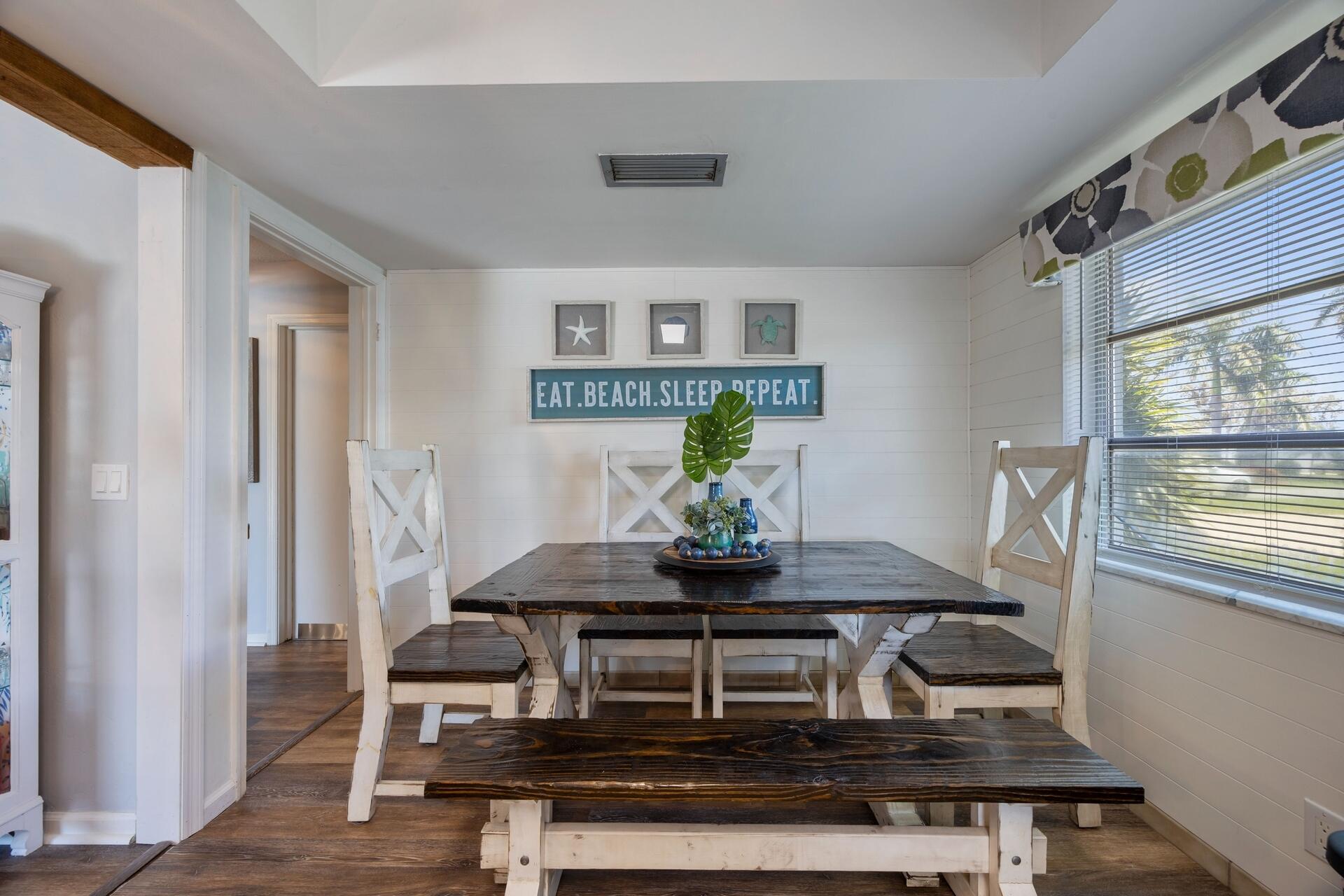 1380 SW 28th Avenue, Boynton Beach, FL, 33426/$545,000 3 1380 SW 28th Avenue