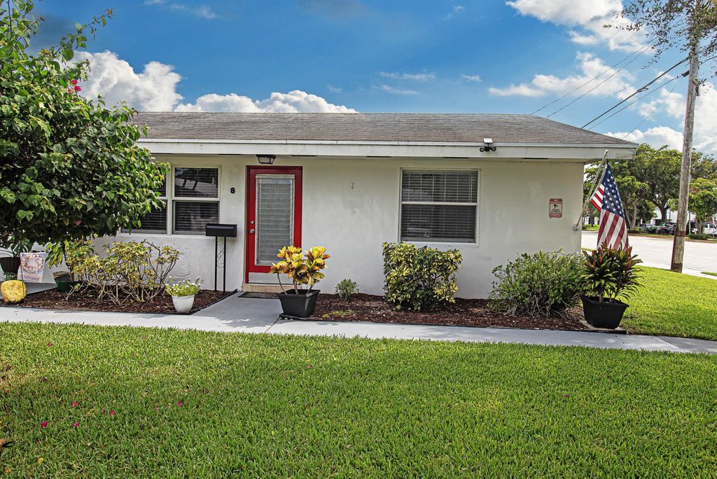 Photo of 626 Prosperity Farms Rd #8, North Palm Beach, FL 33408 (MLS # R11018888)