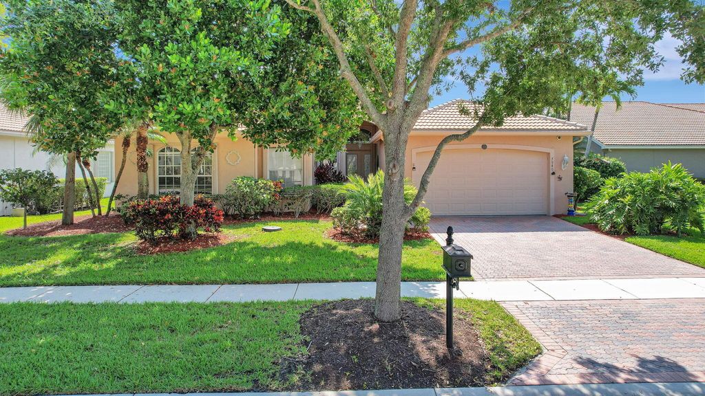 Photo of 7940 Amethyst Lake Point, Lake Worth, FL 33467 (MLS # R10992238)