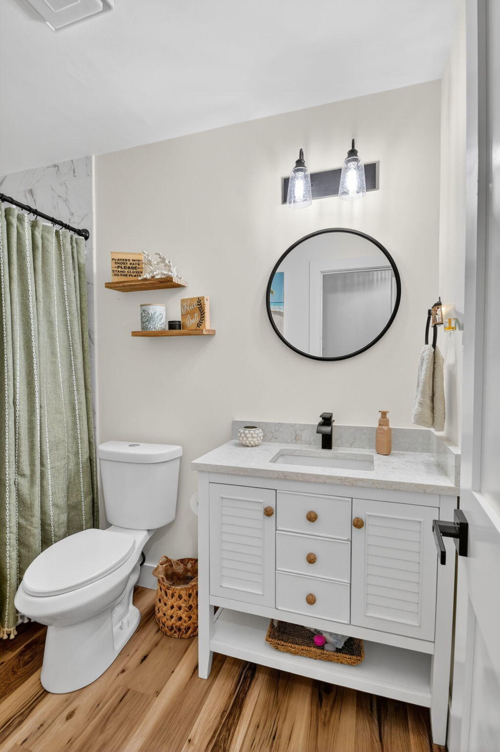 BAHAMA HEIGHTS 5 - Residential