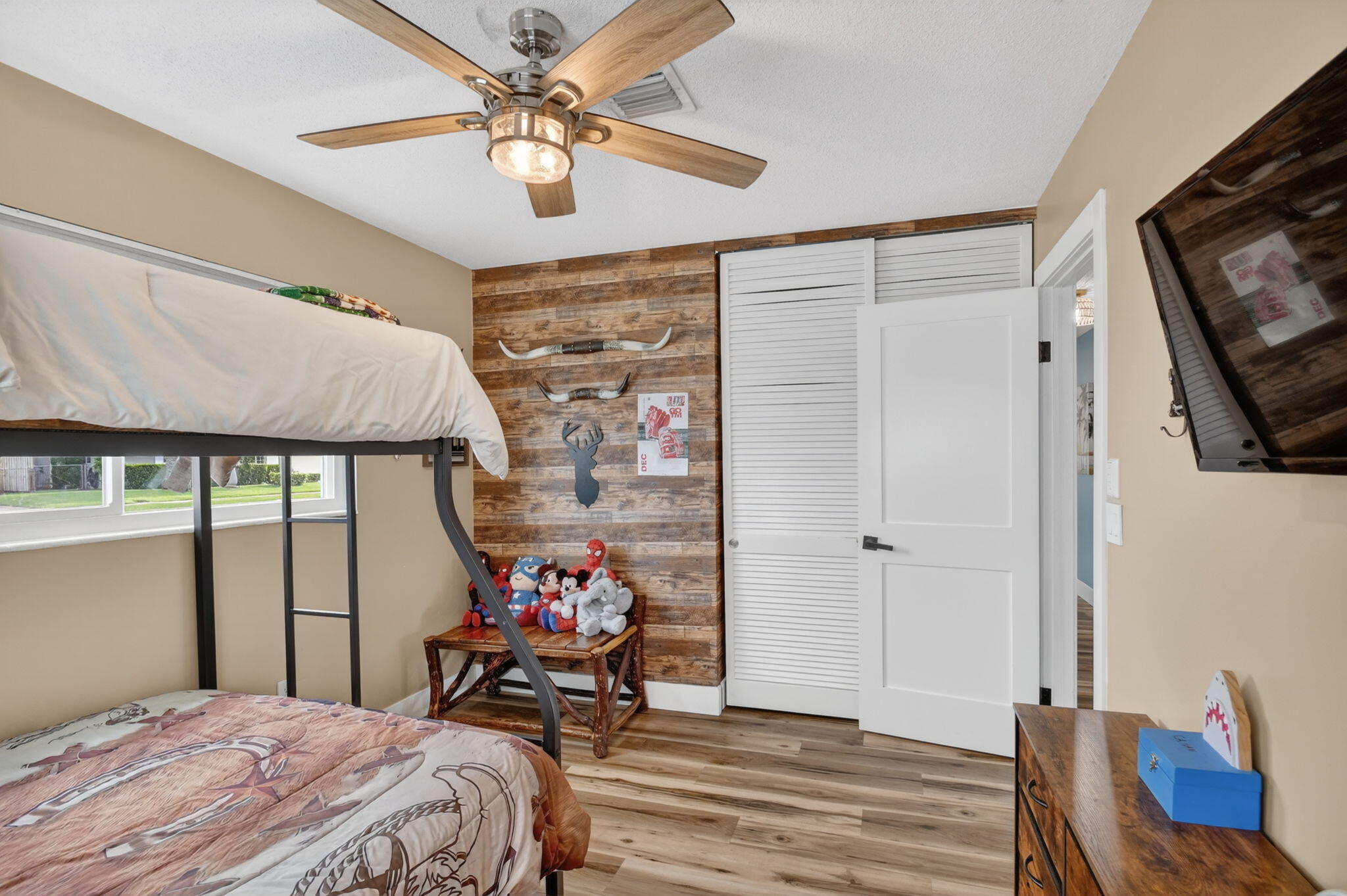 BAHAMA HEIGHTS 5 - Residential