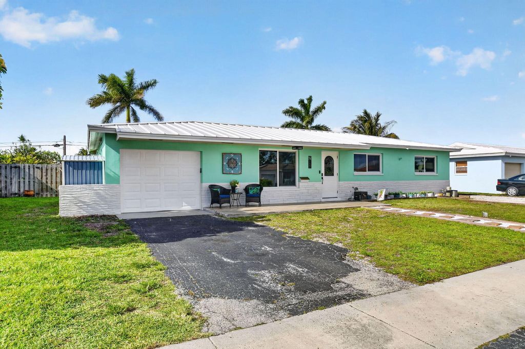 Photo of 2607 W End Road, West Palm Beach, FL 33406 (MLS # B26019790)