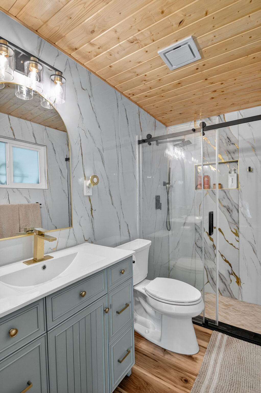 BAHAMA HEIGHTS 5 - Residential