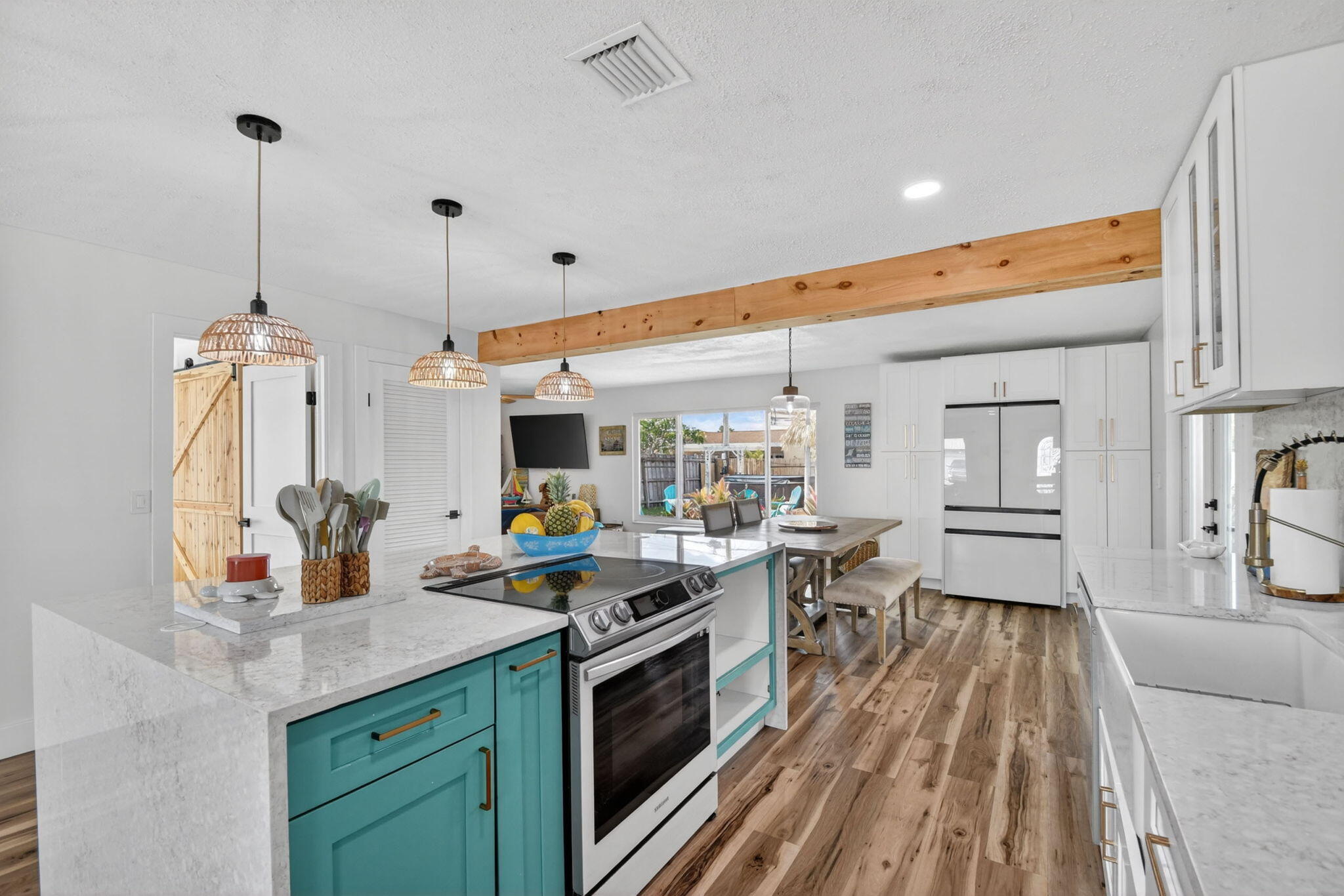 BAHAMA HEIGHTS 5 - Residential