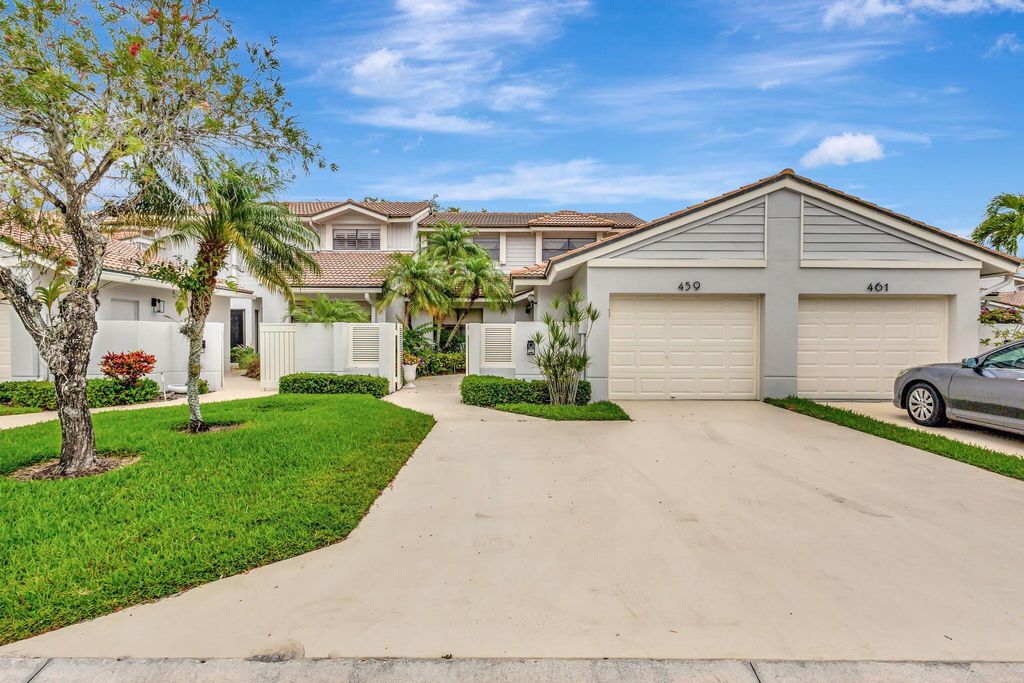 Photo of 459 Prestwick Circle, Palm Beach Gardens, FL 33418 (MLS # R11082352)