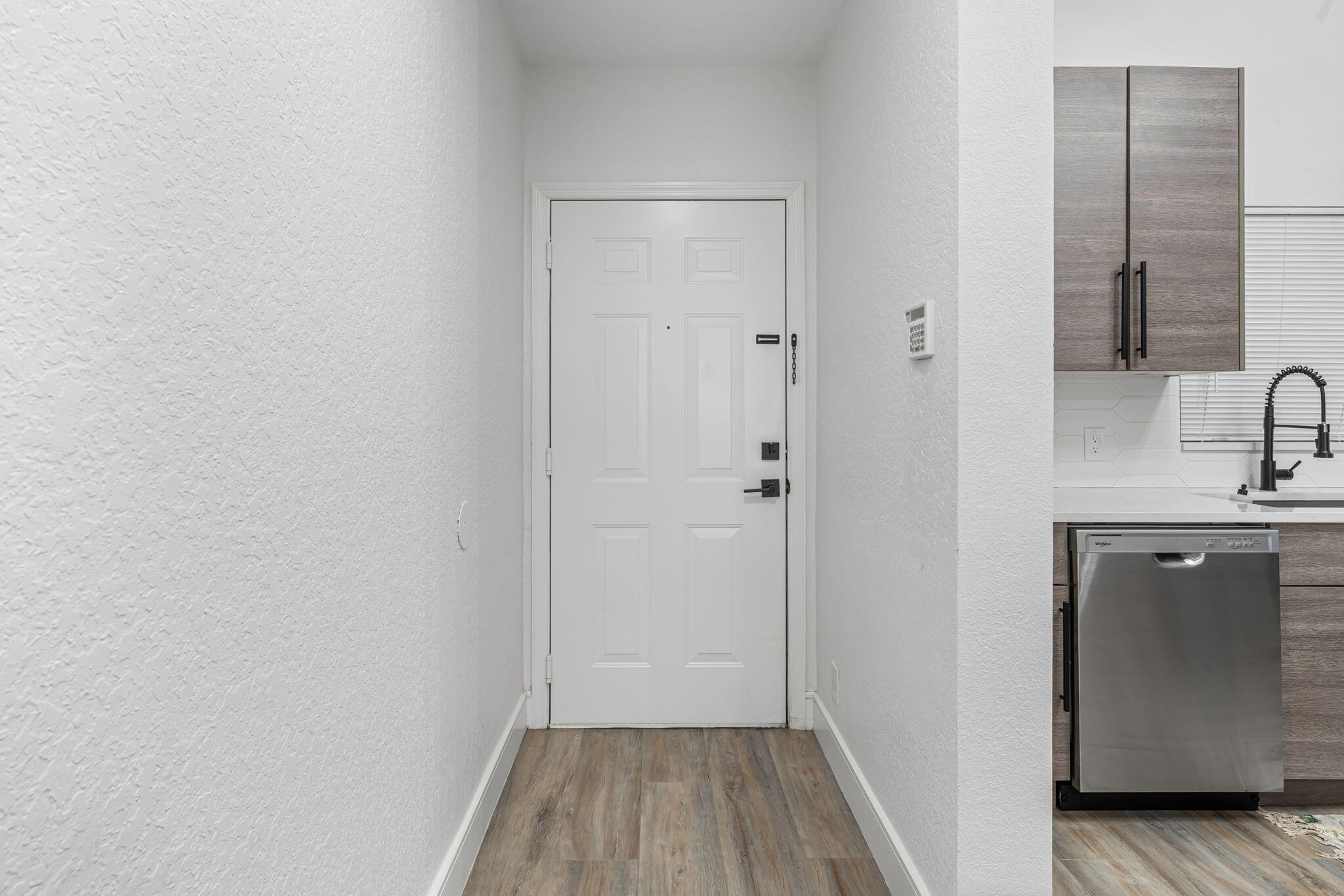 1640 Presidential Way 105