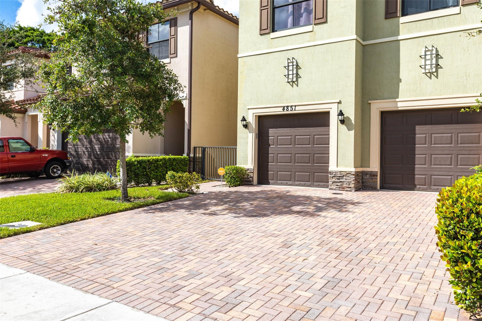 Sabal Palm By Prestige 17 - Residential Lease