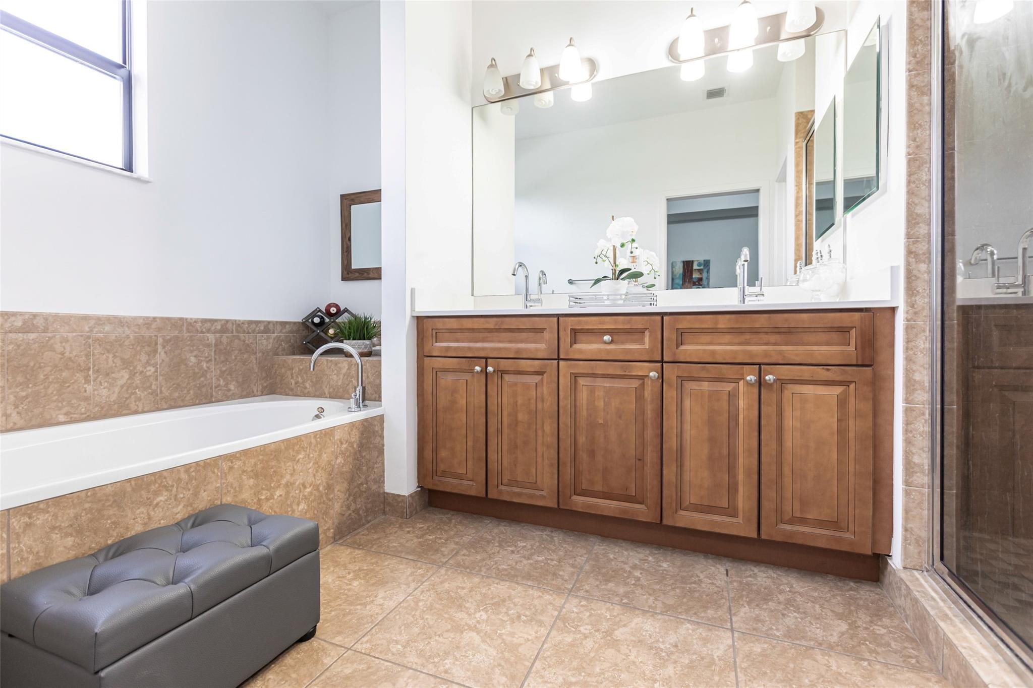Sabal Palm By Prestige 17 - Residential Lease