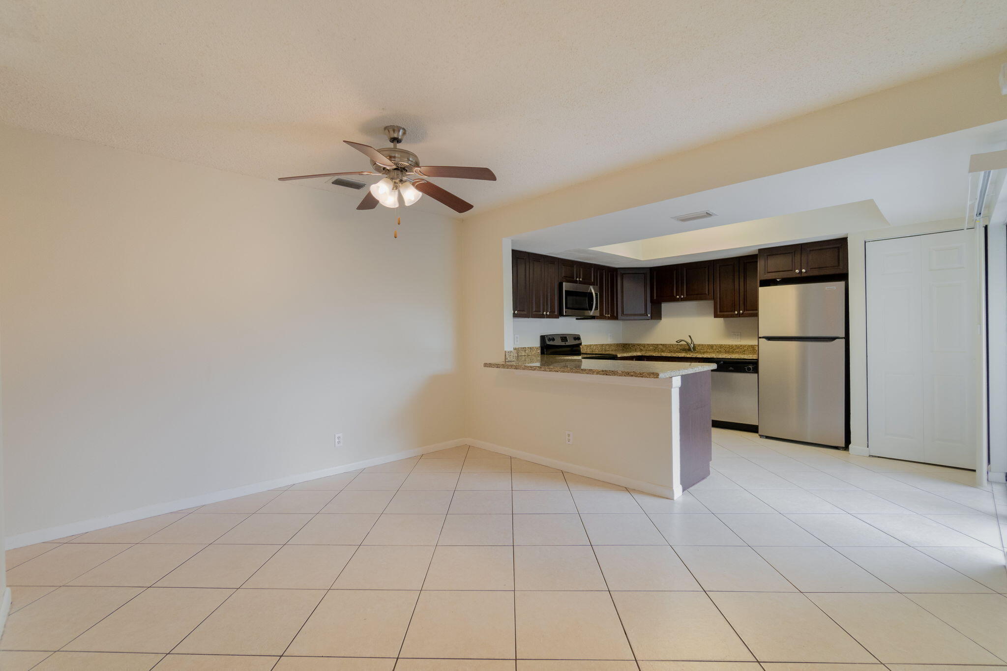 1530 Shaker Circle