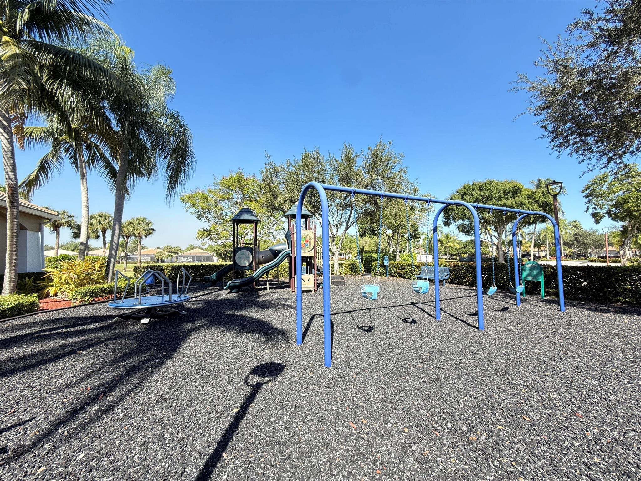 ANDROS ISLE PAR F - Residential