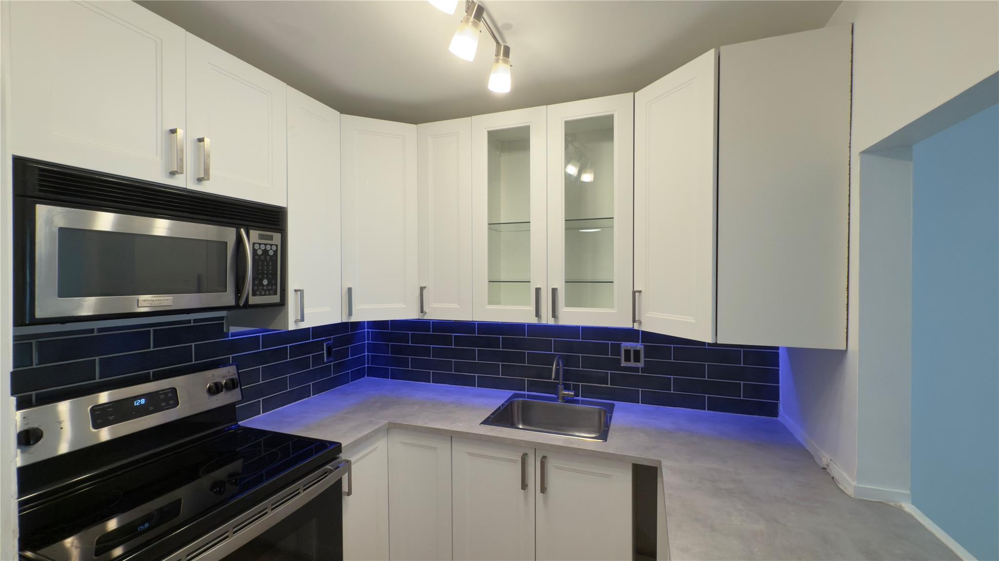 Beautiful 1 Bedroom 1 Bath unit, nice and bright freshly painted. Brand new frigidaire fridge, Stainless steel appliances. Ceramic tile floors. Facing South with balcony towards garden and tennis courts. Complete new Ac with Uv light installed. Property features heated Pool, Tennis Courts, Shuffleboard, Ping pong Table, Sauna and Shower, Full Kitchen and Party room in Club House. App based laundry room. Close to Beach and Shopping. Security Patrol Evening and Nighttime. 670 min credit score, 10 % down per association. 1-to-2-week approval. Pet Ok under 20llbs. SIRS Certification Complete and Obtained. Good Reserves. Can Rent after 1 Year, twice a Year min 30 Days. Parking # 235