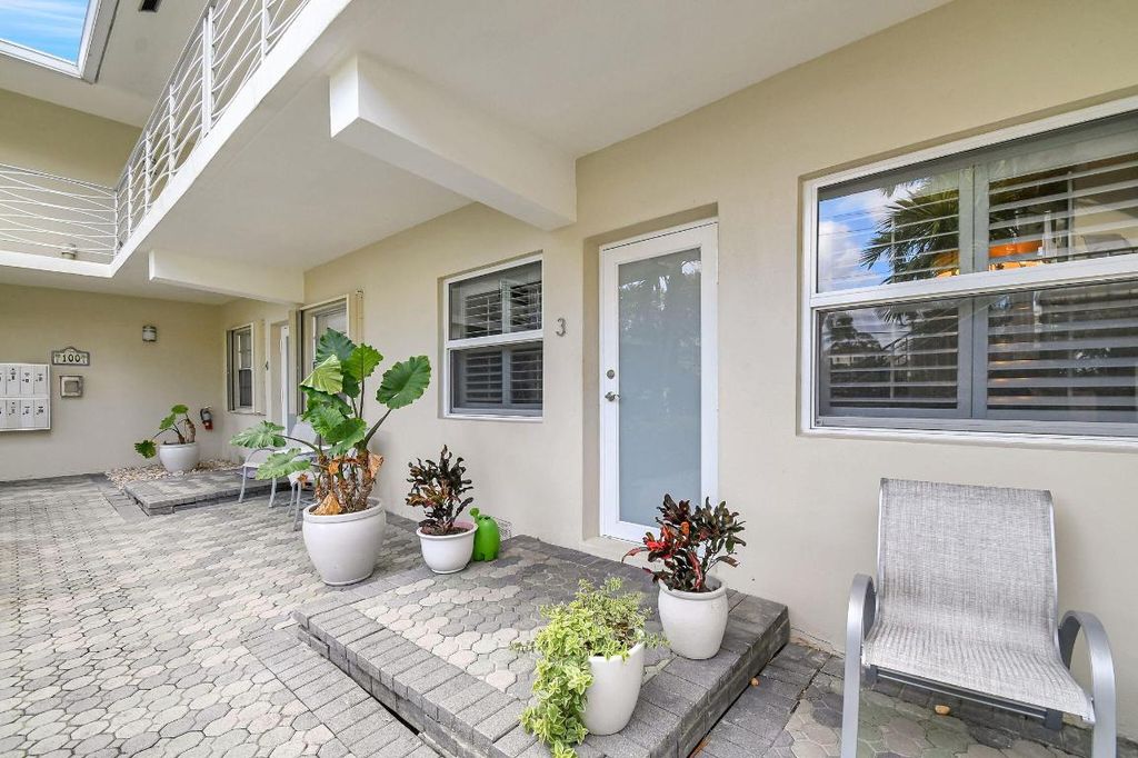Photo of 100 Venetian Drive #3, Delray Beach, FL 33483 (MLS # R11056826)