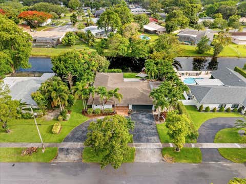 Tiny photo for 6250 SW 6th Street, Plantation, FL 33317 (MLS # B26037282)