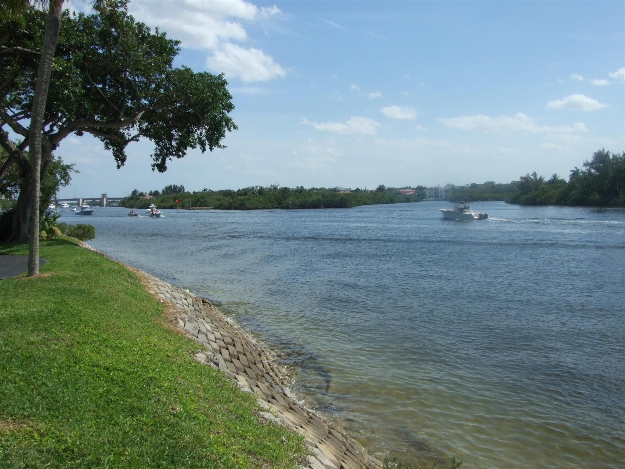 DOCKSIDE AT JUPITER HARBO - Residential Lease