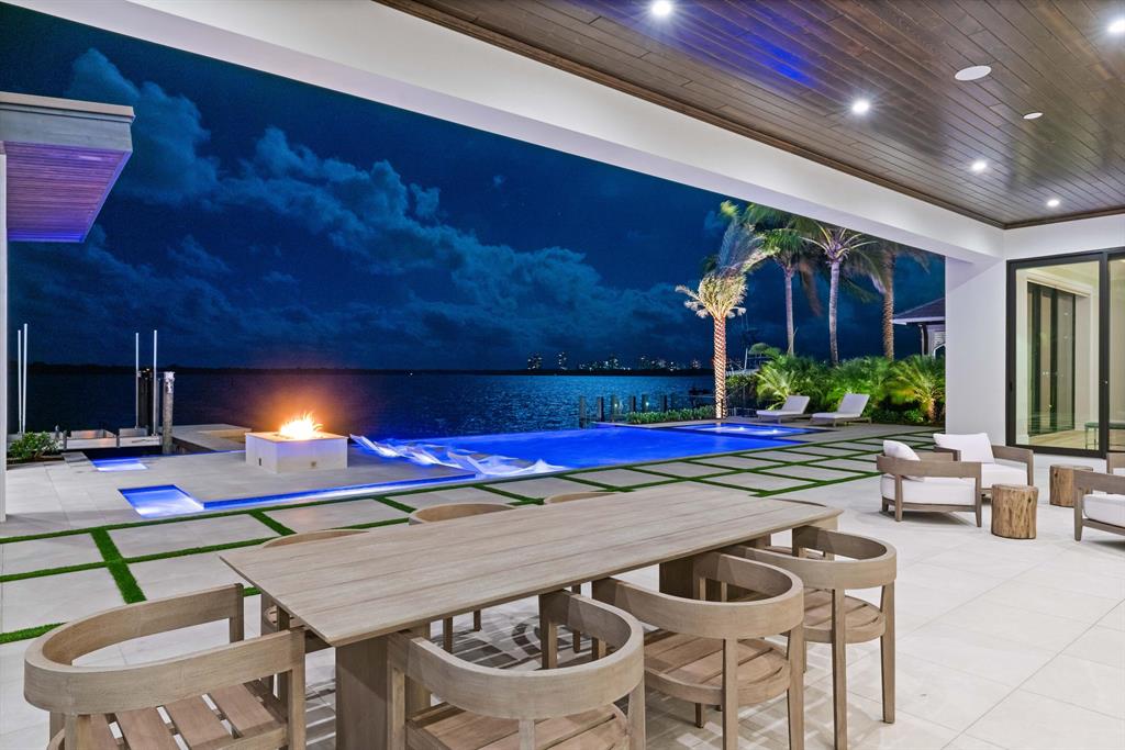 YACHT CLUB - Residential