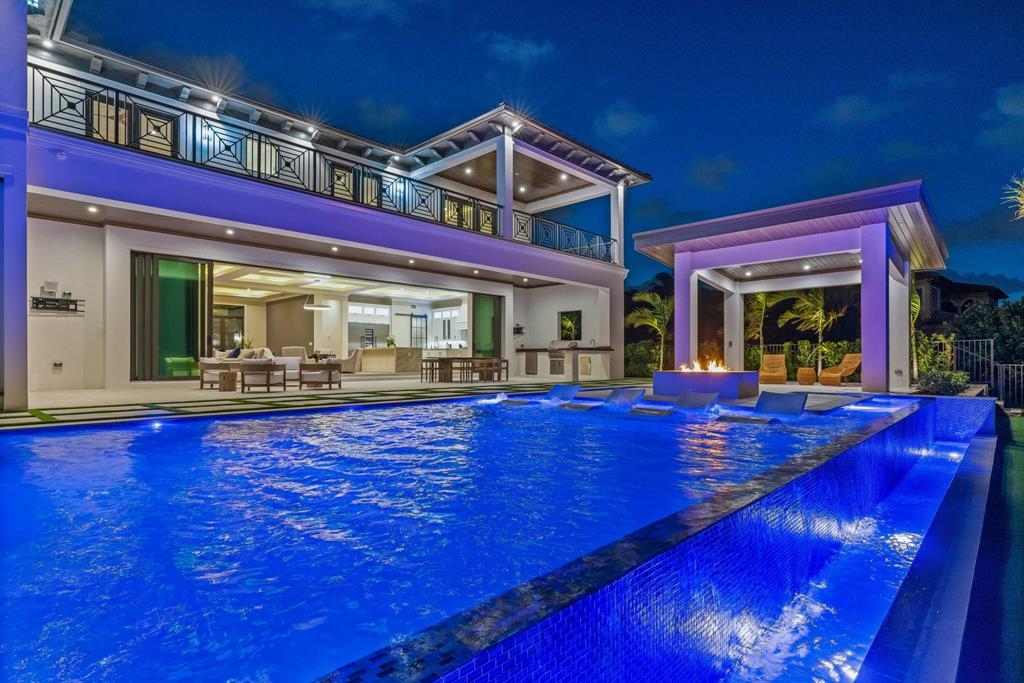 YACHT CLUB - Residential