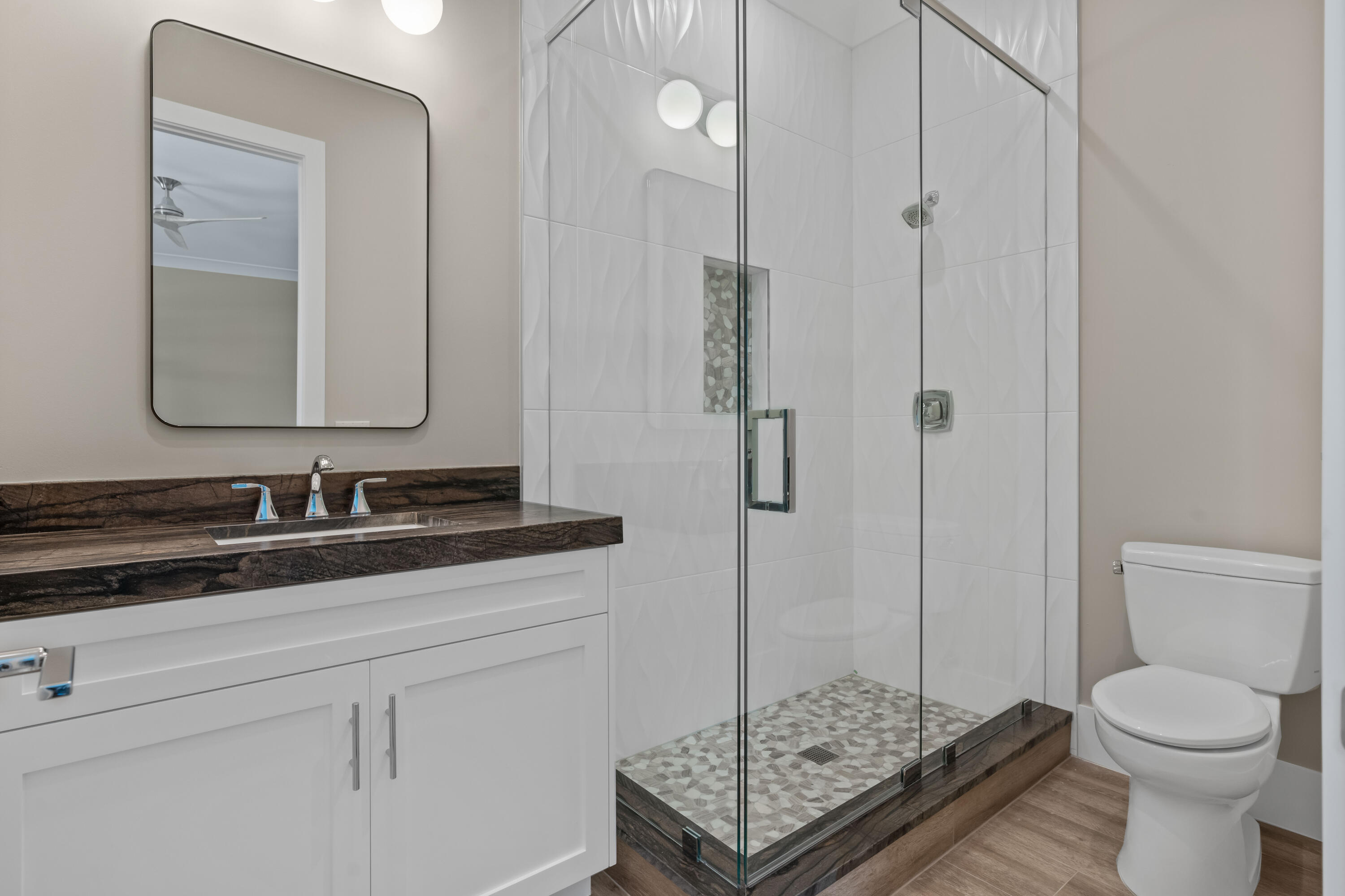 YACHT CLUB - Residential