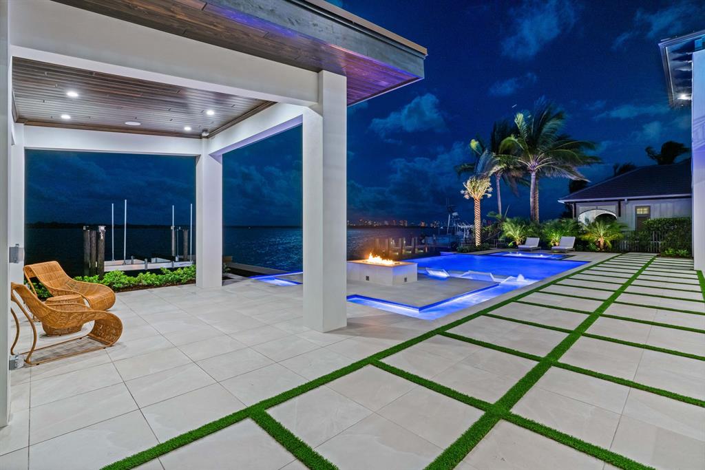 YACHT CLUB - Residential