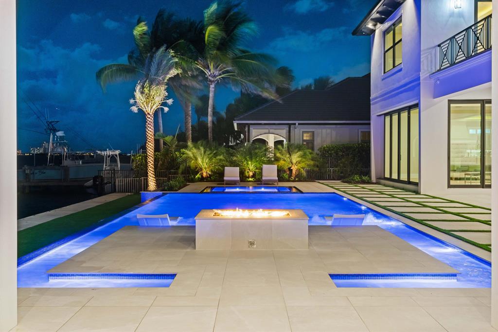 YACHT CLUB - Residential