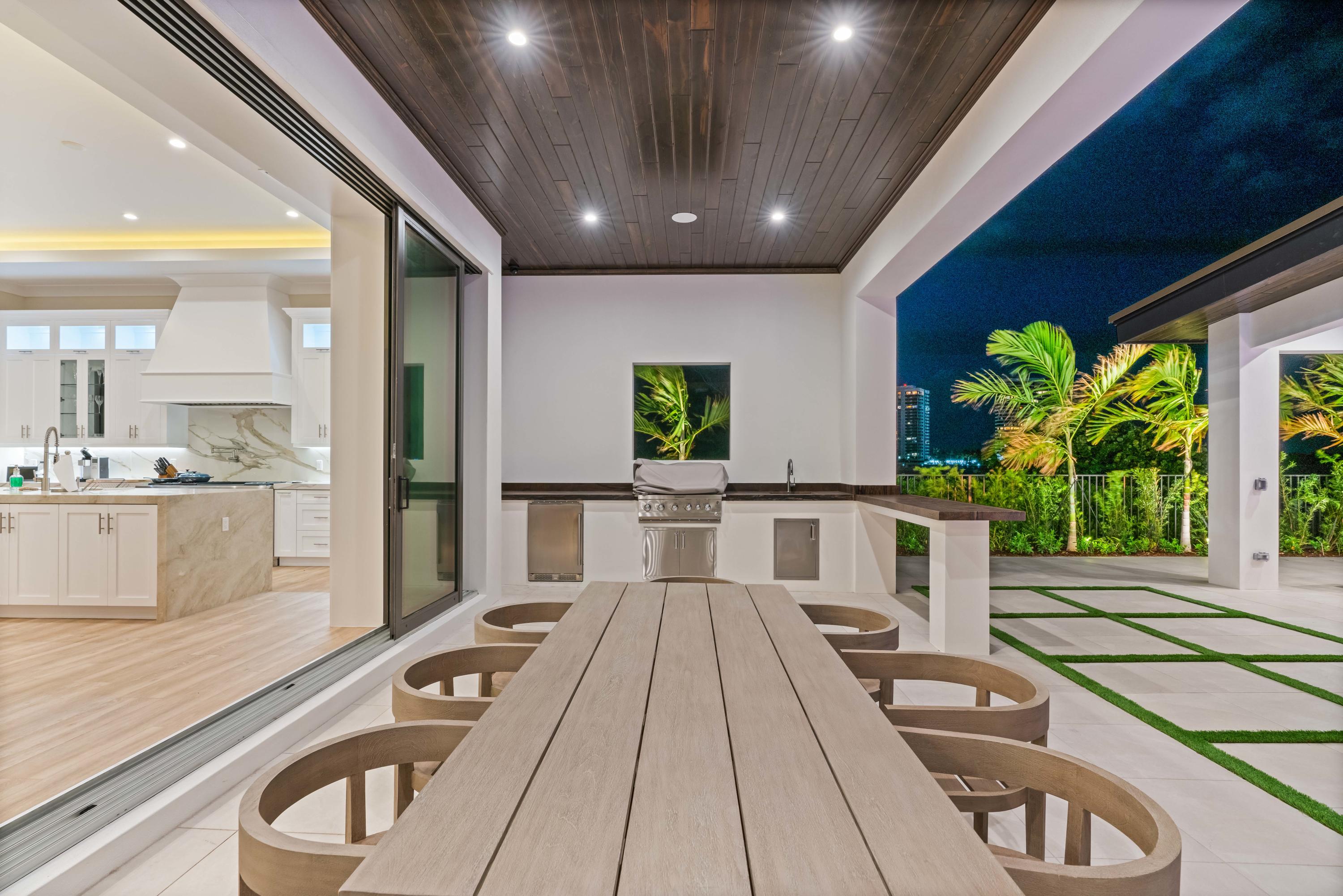 YACHT CLUB - Residential