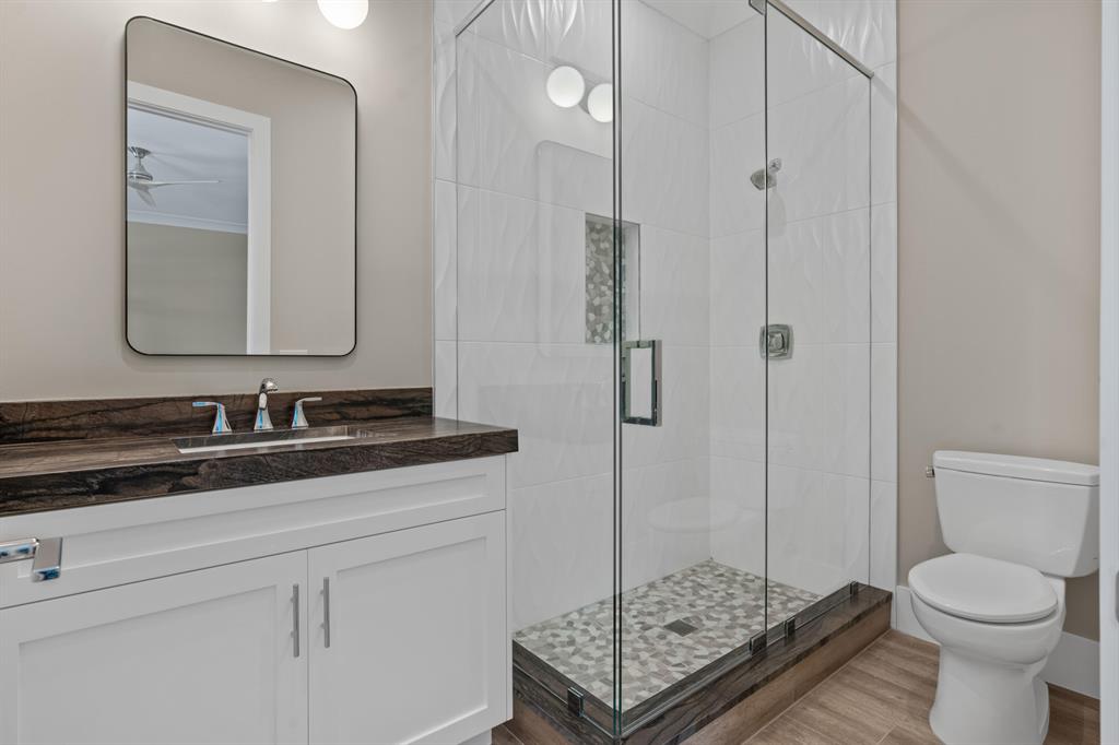 YACHT CLUB - Residential