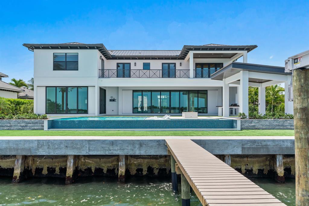 YACHT CLUB - Residential