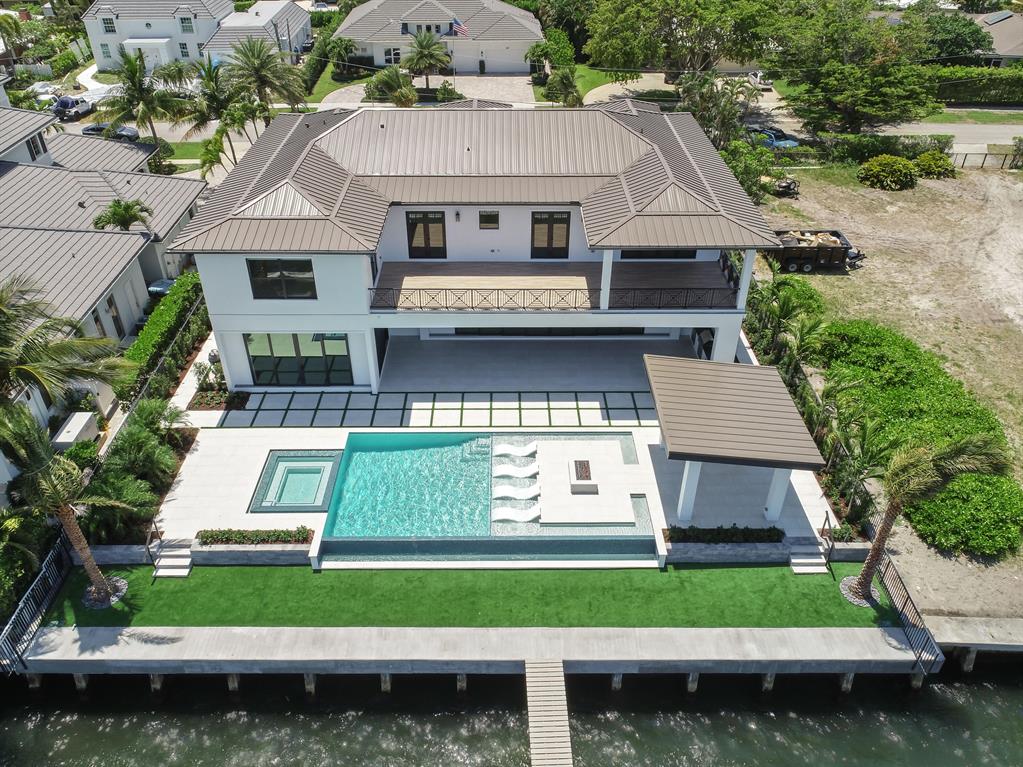 YACHT CLUB - Residential