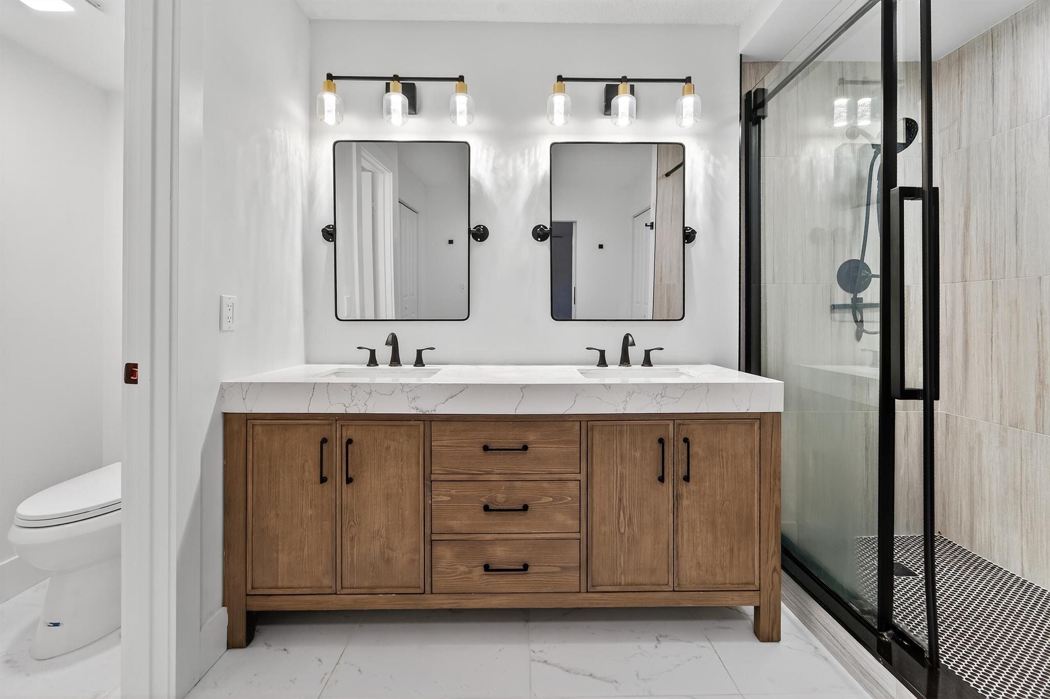 GARDEN LAKES AND GARDEN S - Residential Lease