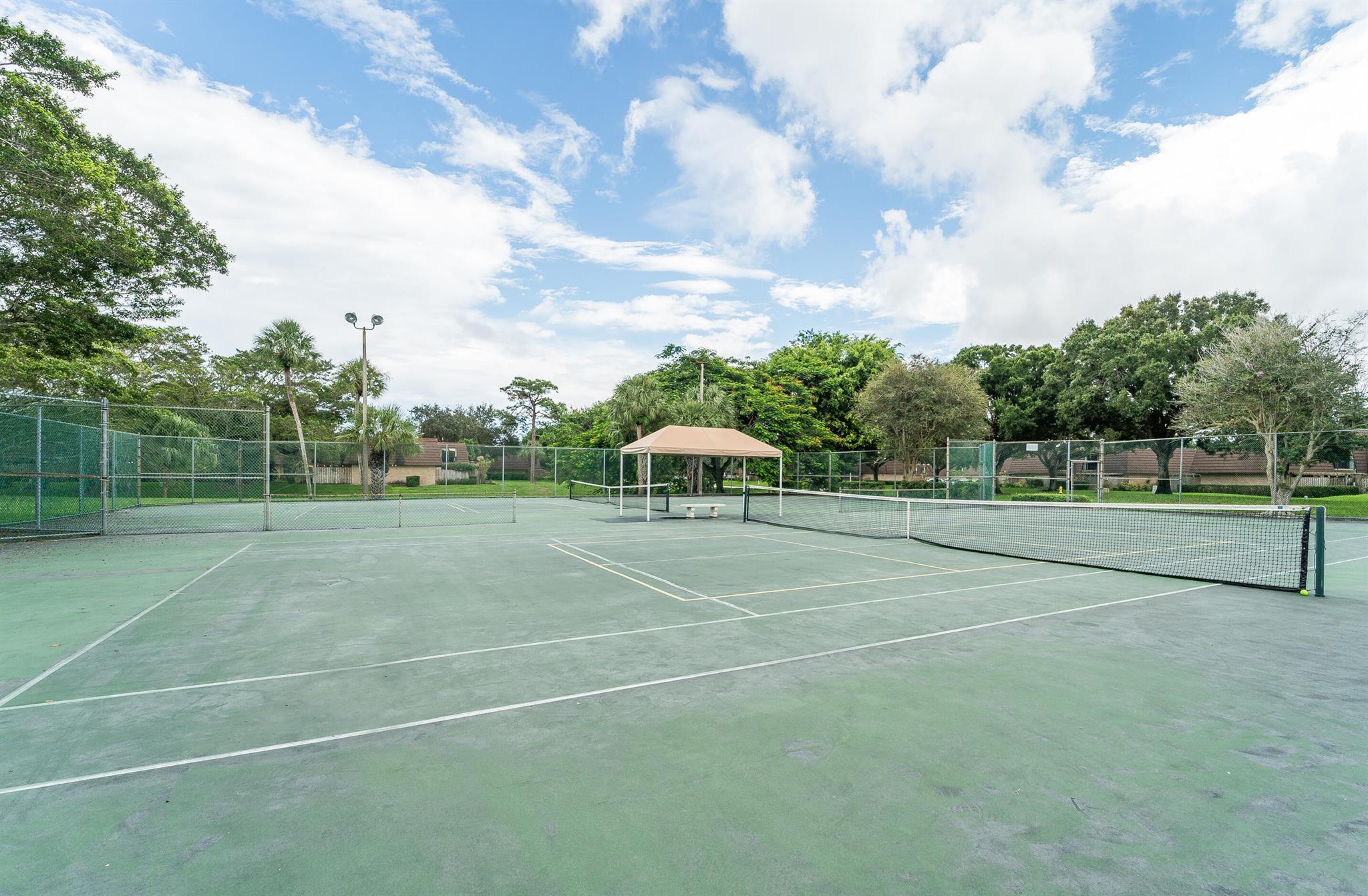 GARDEN LAKES AND GARDEN S - Residential Lease