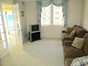 Ambassadors V North Cond - Residential