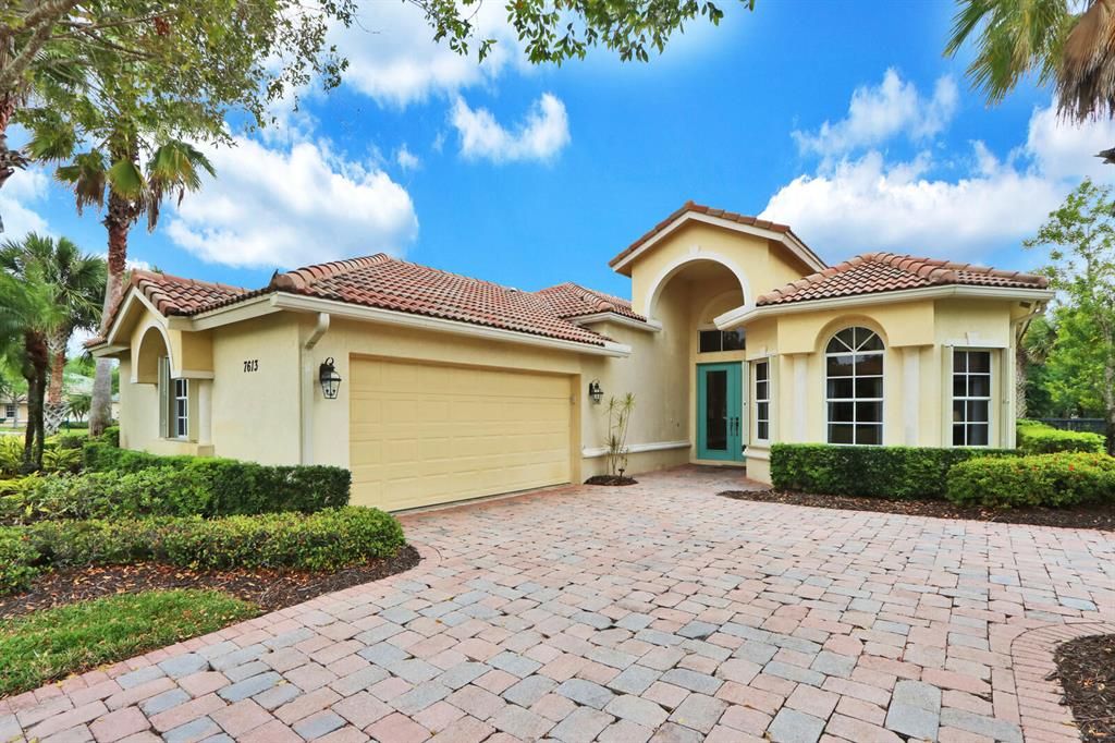 Photo of 7613 Greenbrier Circle, Port Saint Lucie, FL 34986 (MLS # R10703313)