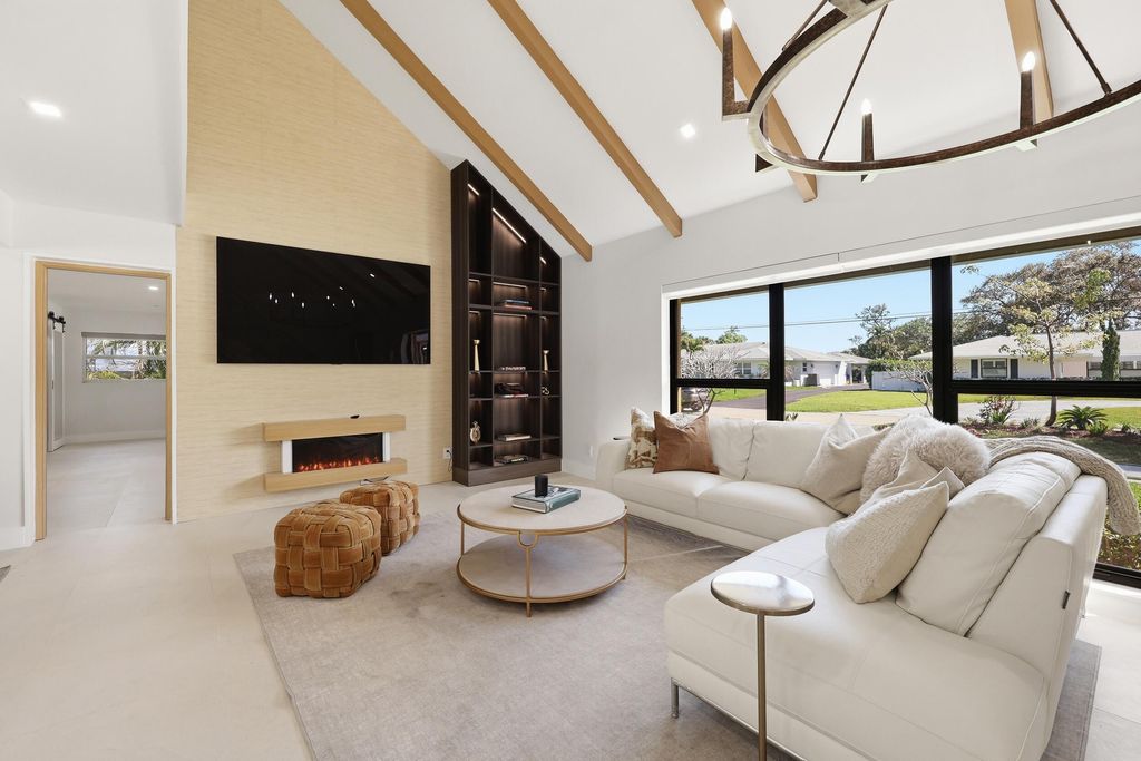 Photo of 342 N Fairway N, Tequesta, FL 33469 (MLS # B26003036)