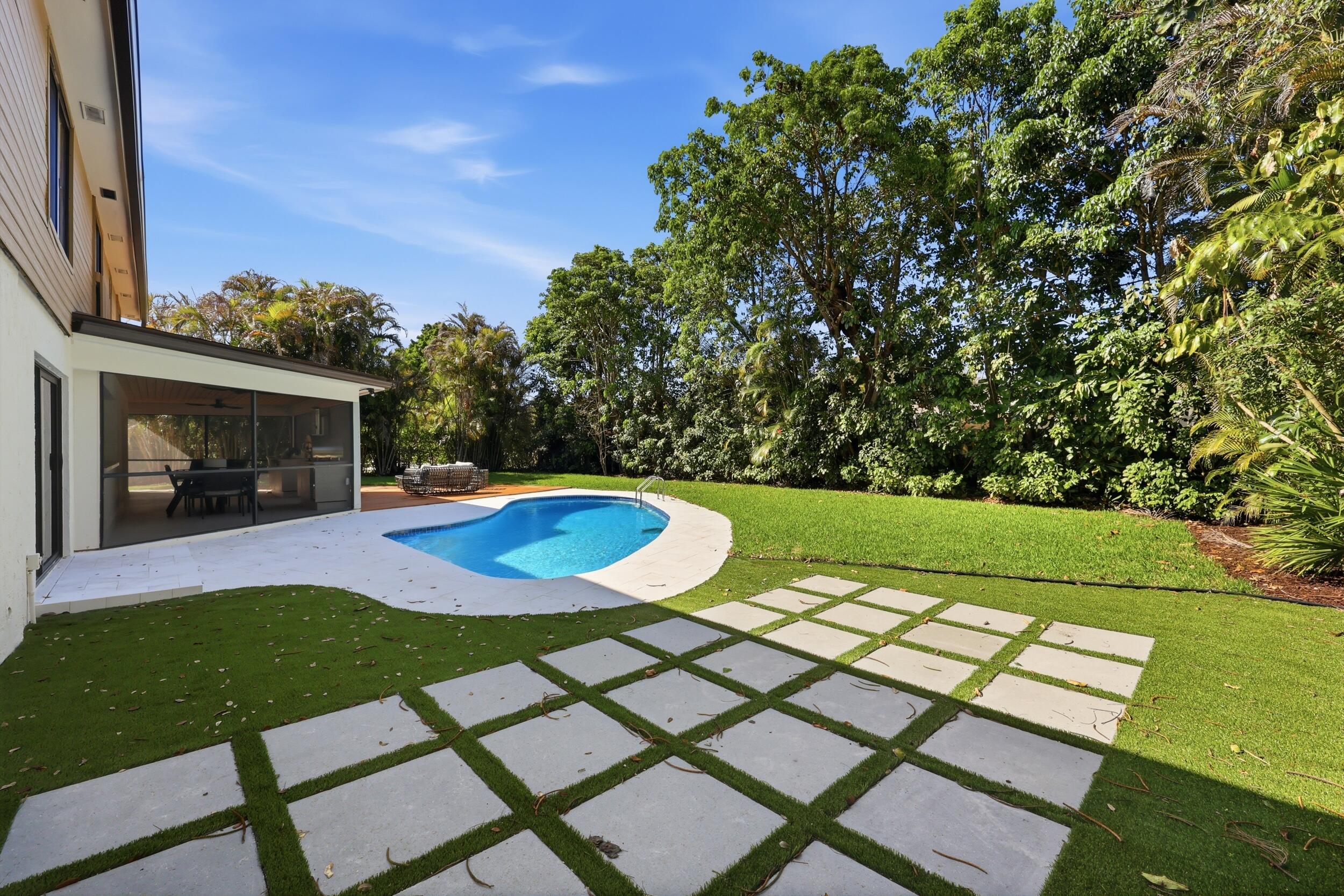 TEQUESTA - Residential