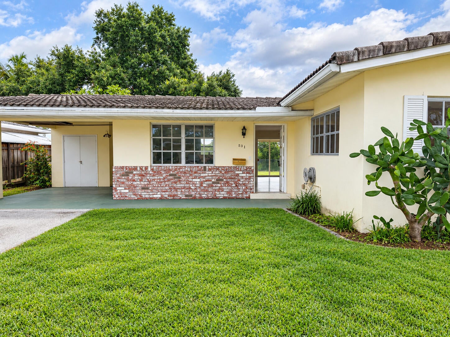 531 SW 11TH Avenue