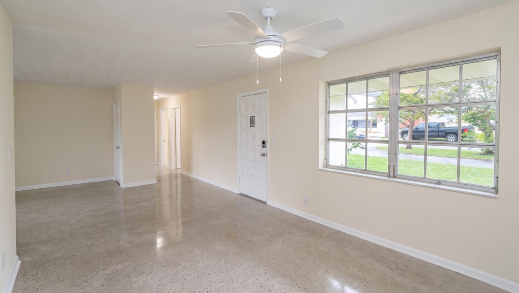 Photo of 531 SW 11TH Avenue, Hallandale Beach, FL 33009 (MLS # B26077153)