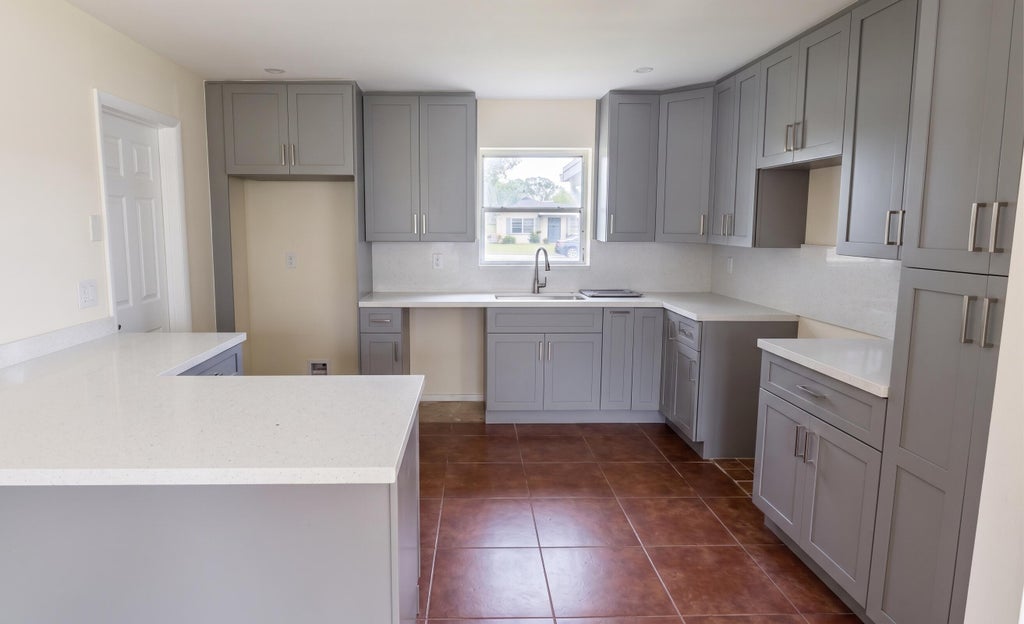 Photo of 531 SW 11TH Avenue, Hallandale Beach, FL 33009 (MLS # B26077153)