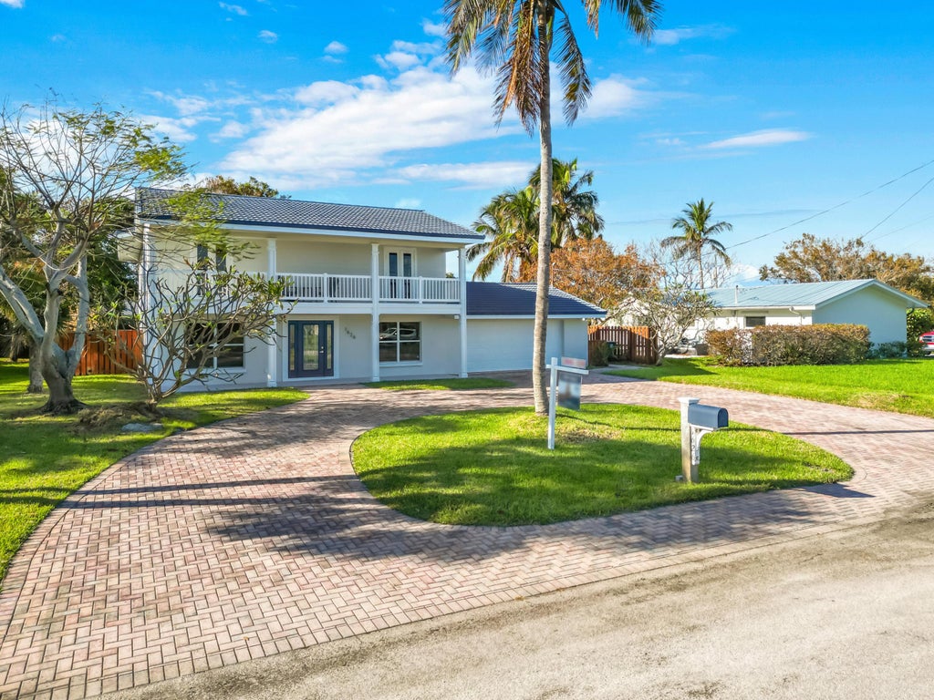 Photo of 1626 Thumb Point Drive, Fort Pierce, FL 34949 (MLS # R11057690)