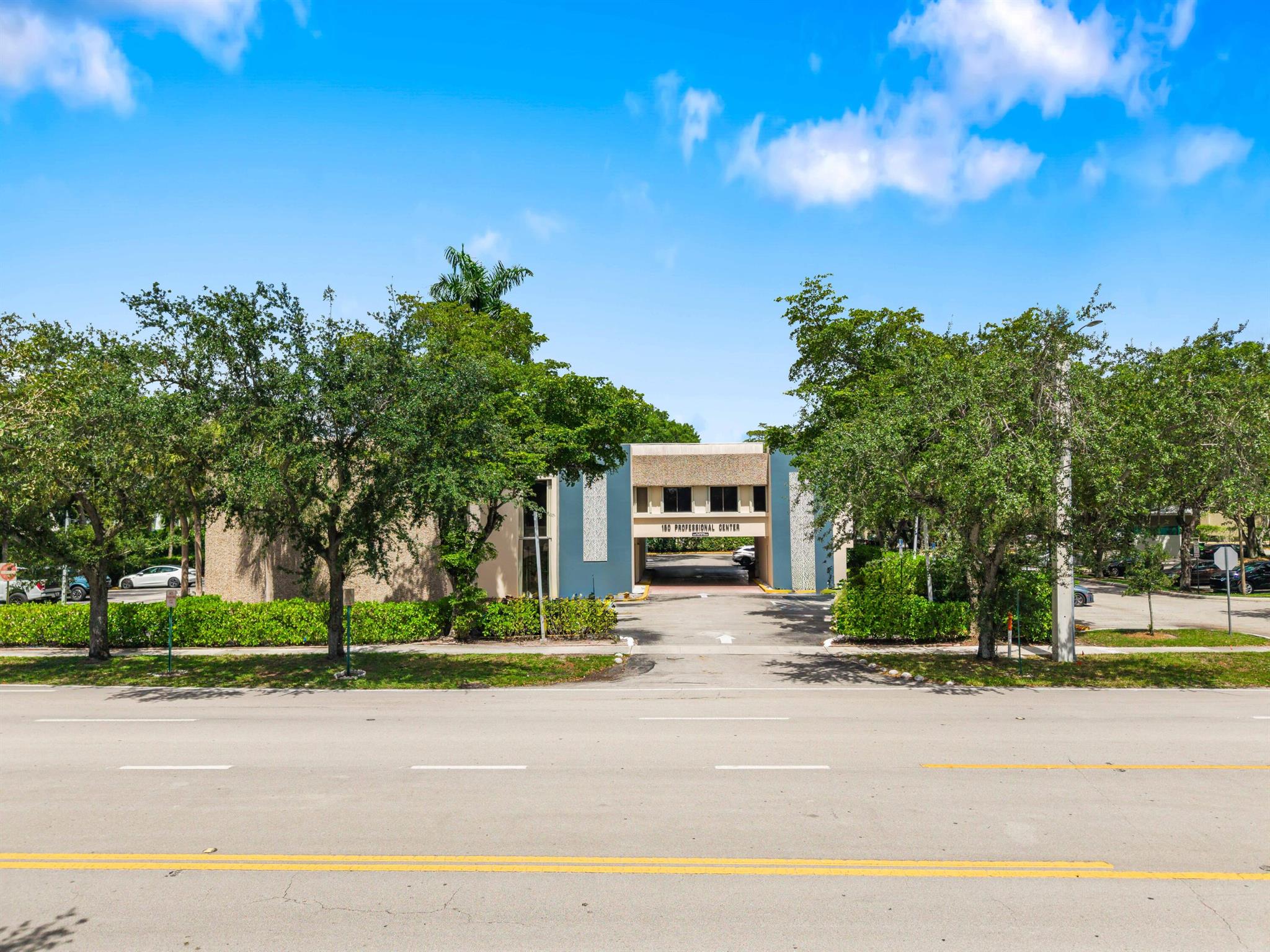 Take advantage of this incredible opportunity to lease an extremely spacious medical/office space in the heart of Plantation!This professionally designed suite features a super spacious lobby/reception area, 3 private offices, and a private restroom--all within a compact and highly efficient layout. The space is wheelchair accessible, filled with abundant natural light, and offers a bright, modern atmosphere that promotes comfort and professionalism.Ideal for healthcare professionals, specialists, or general office users, this suite is well-suited for medical consultations, therapy sessions, administrative tasks, or any practice that values functionality and client comfort.