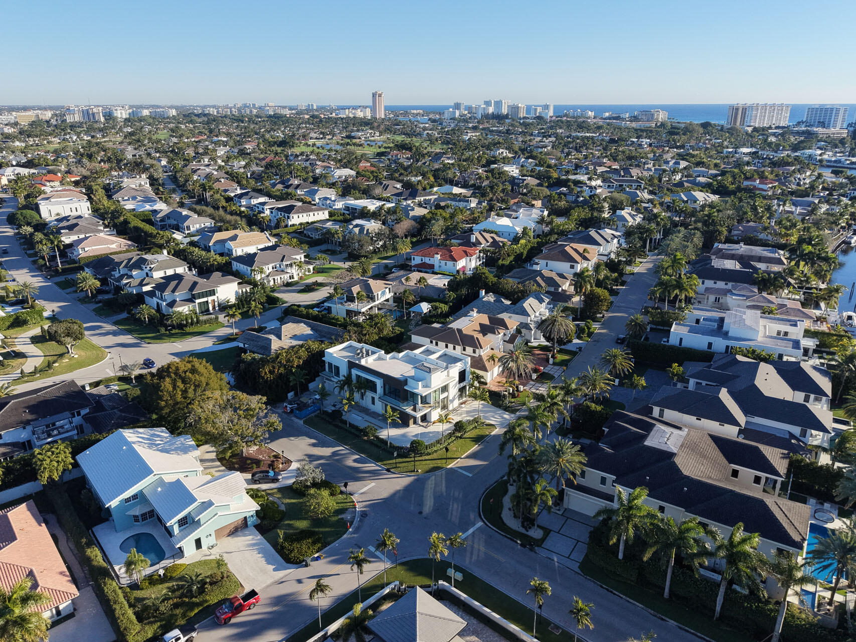 ROYAL PALM YACHT & COUNTRY CLUB - Residential