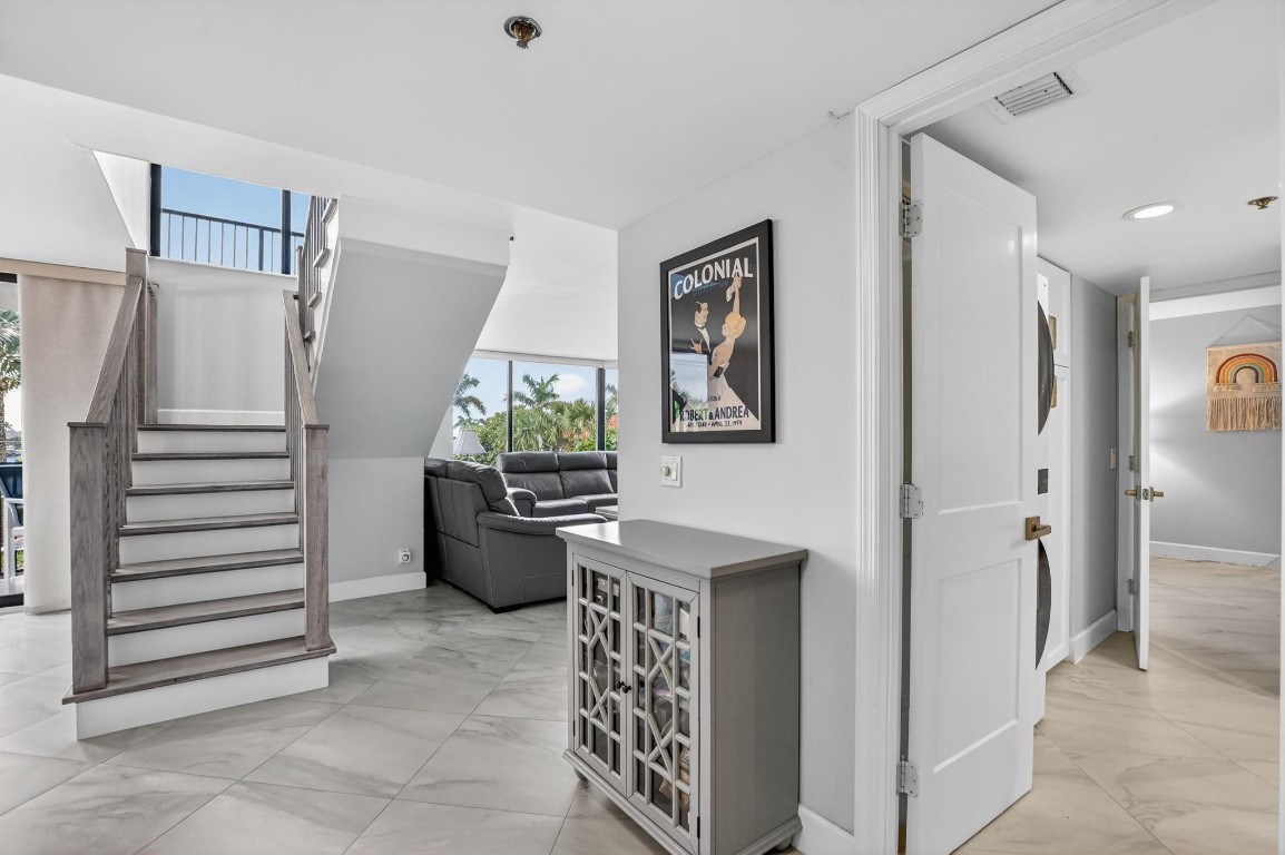 Townhomes of Highland Bea - Residential