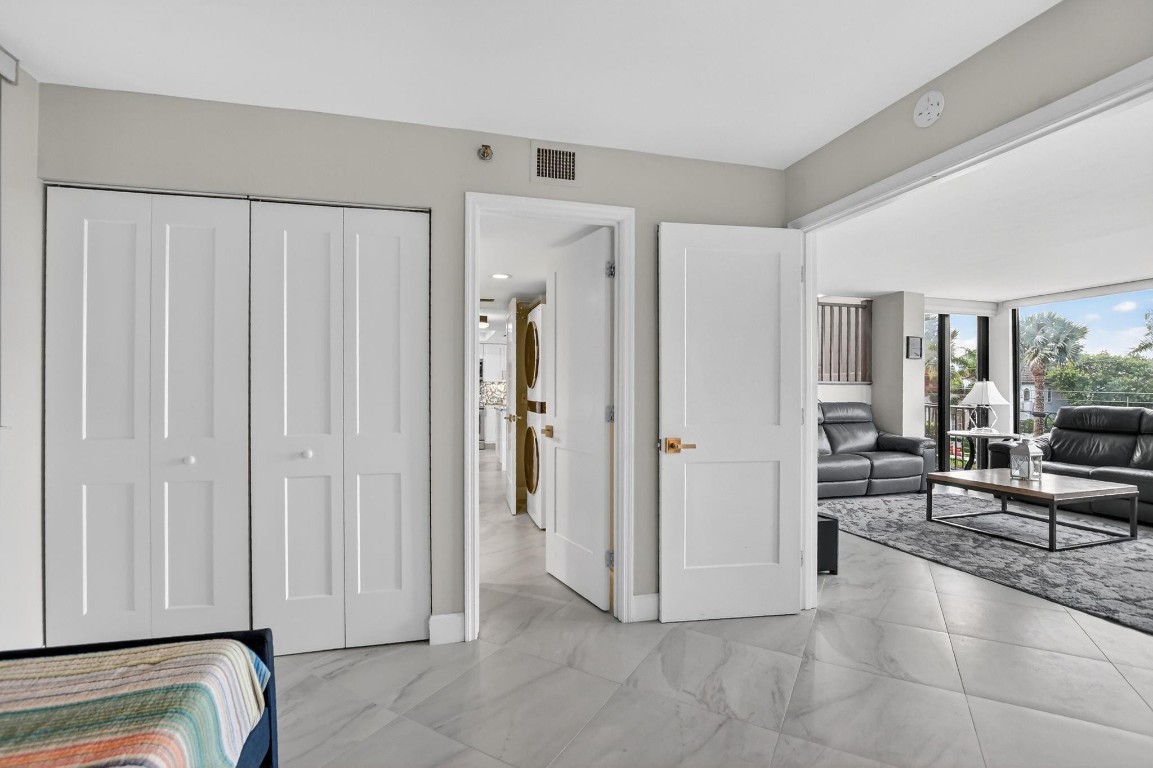 Townhomes of Highland Bea - Residential