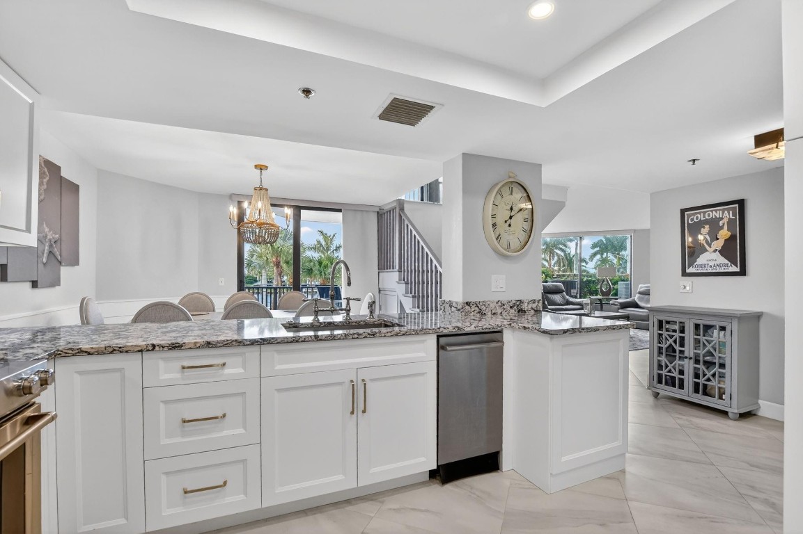 Townhomes of Highland Bea - Residential