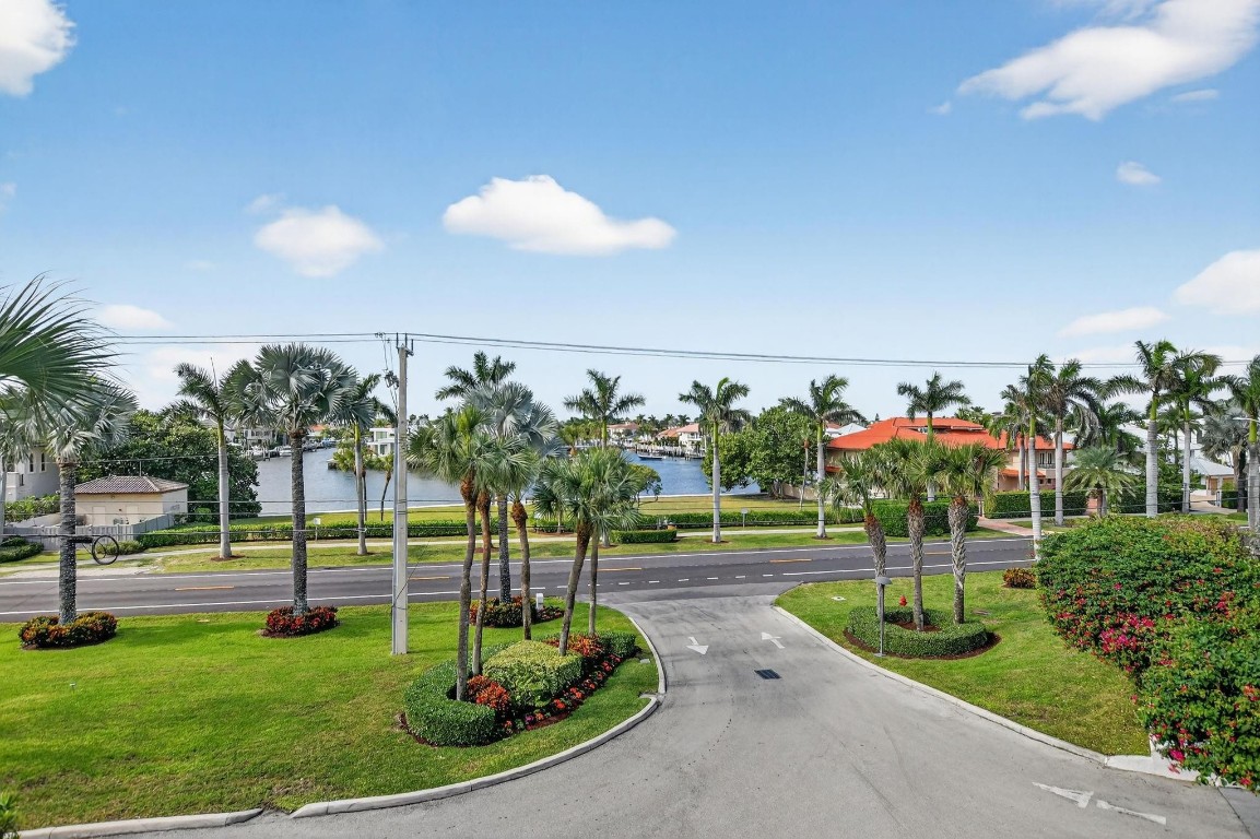 Townhomes of Highland Bea - Residential