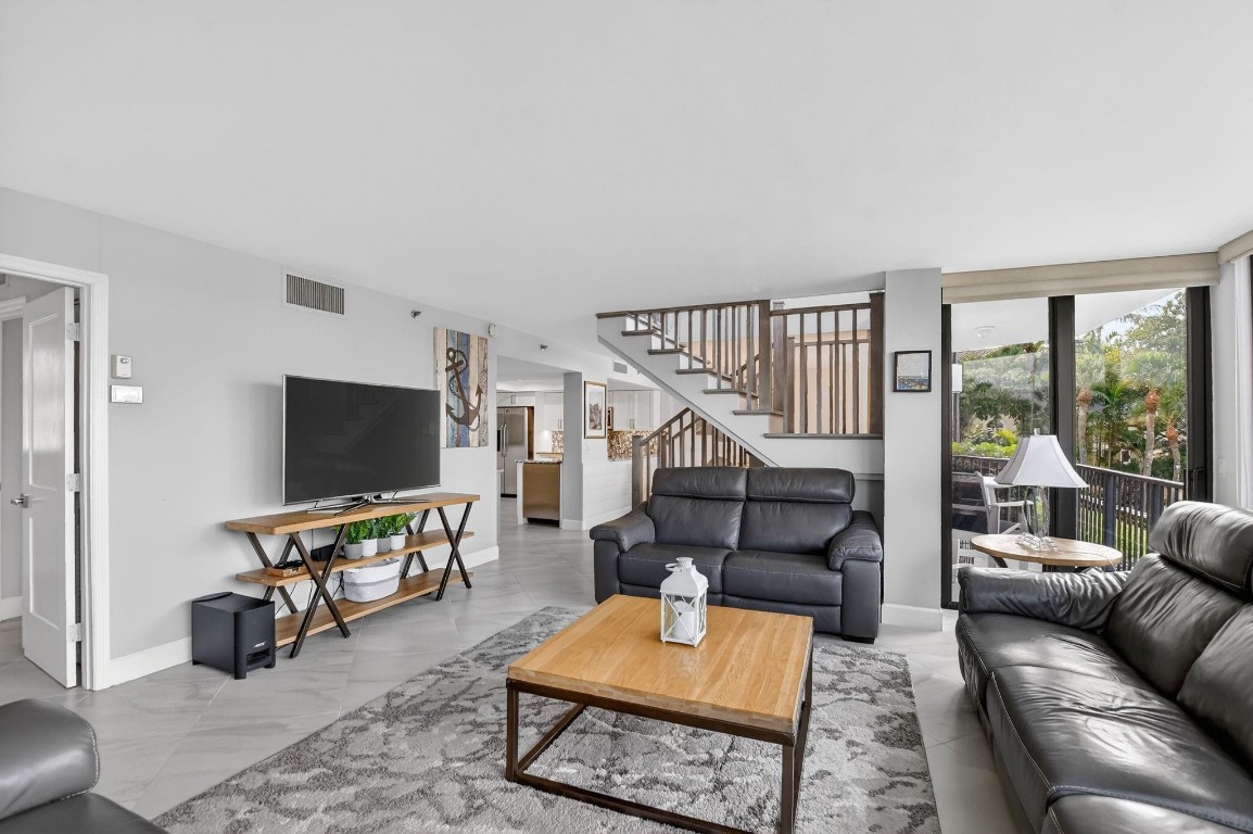 Townhomes of Highland Bea - Residential