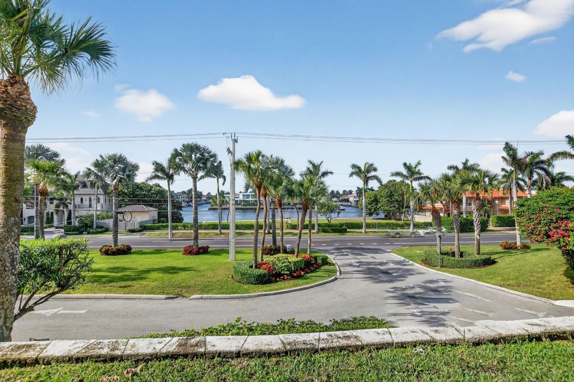 Townhomes of Highland Bea - Residential