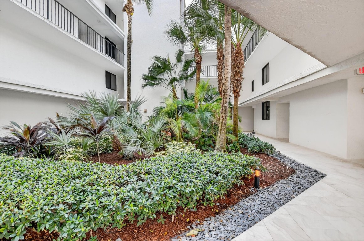 Townhomes of Highland Bea - Residential