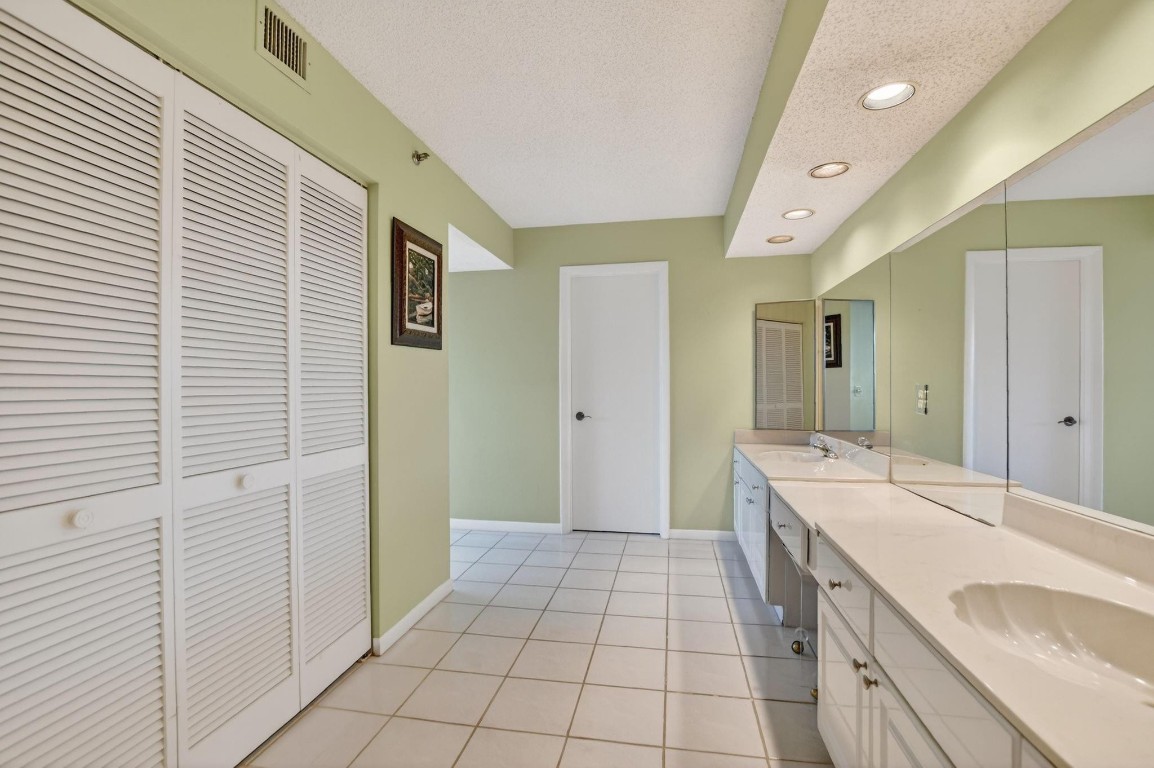 Townhomes of Highland Bea - Residential